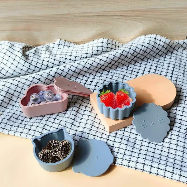 100% Food Grade Silicone Animal Pattern Feeding Box with Lid - BPA-Free Soft Baby Silicone Food Storage Box