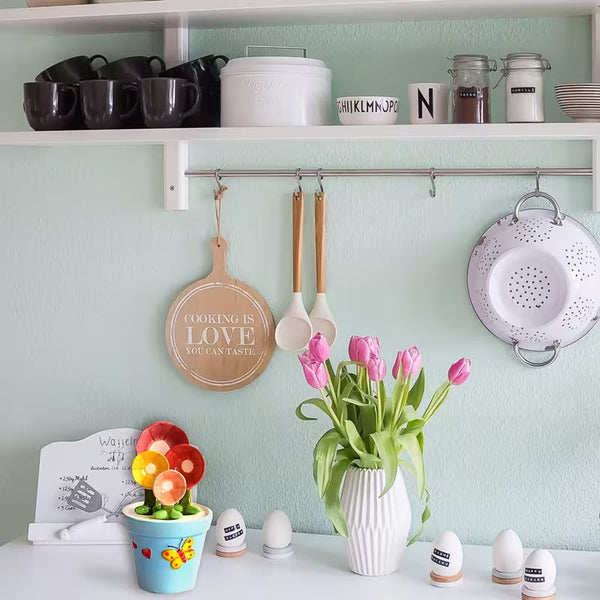 Flower-Shaped Ceramic Measuring Spoon Set with Holder – Decorative Porcelain Kitchen Spoons in Flower Pot Design